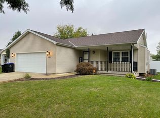 2705 Scarborough St, Bloomington, IL 61705