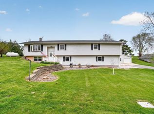 7262 Hudson Heights Dr, Hudson, IA 50643