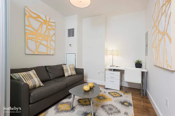 Sold by Sotheby's International Realty | media 7