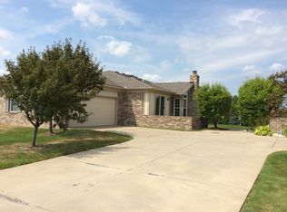 18009 Pleasant Valley Dr, Macomb, MI 48044