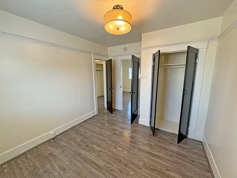 575 Walnut Ave #7 — Photo 8