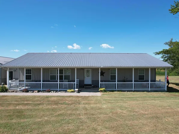 22035 N Old Centralia Ln, Dix, IL 62830