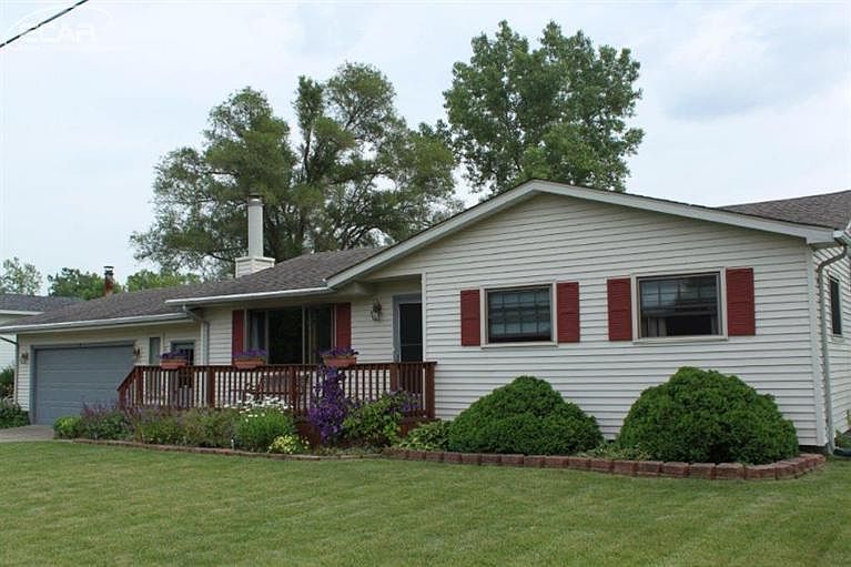 1st image of 6176 Sun Valley Dr