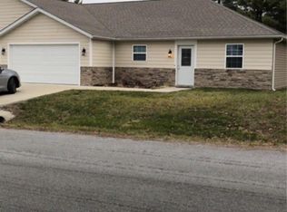 108 S McVicker Dr #110, Herrin, IL 62948