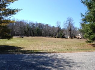 37 Sioux Rd, Pentwater, MI 49449