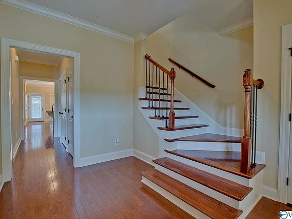 5th image of 418 White Petal St