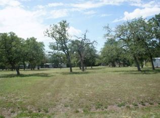 213 N Yaupon Dr, Somerville, TX 77879