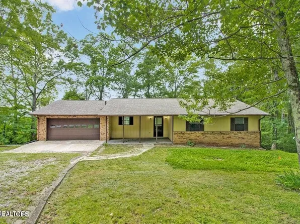 560 Yellow Cliff Estates Rd, Jamestown, TN 38556