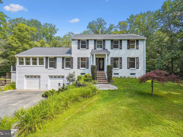 11636 Henderson Rd, Clifton, VA 20124