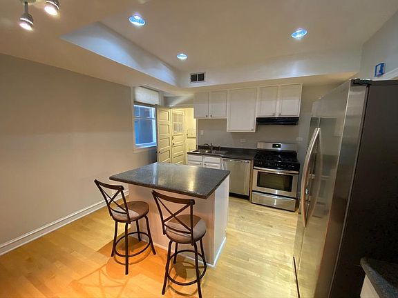 2nd image of 225 N Grove Ave #G
