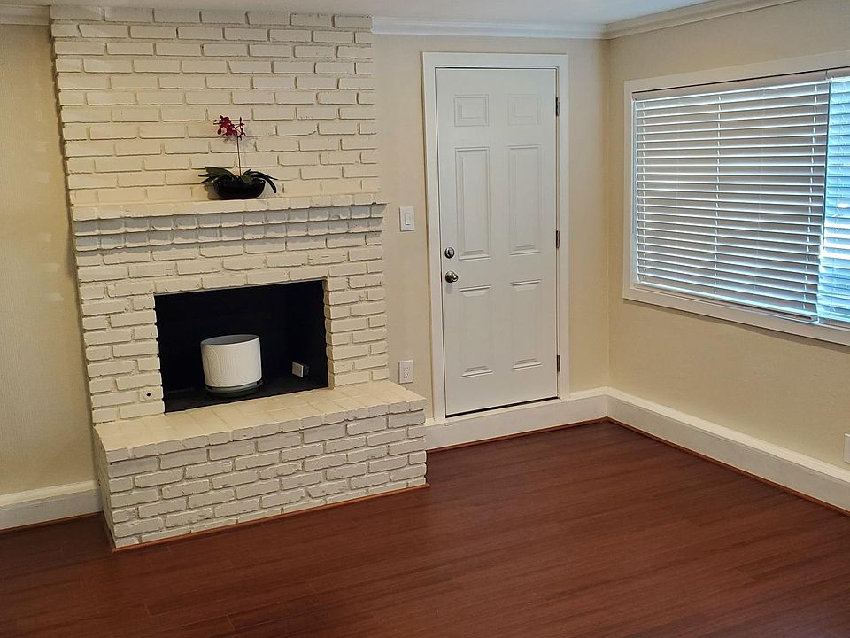 1st image of 7532 Lasaine Ave