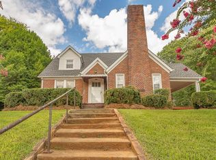 302 Valley Dr, Dalton, GA 30720