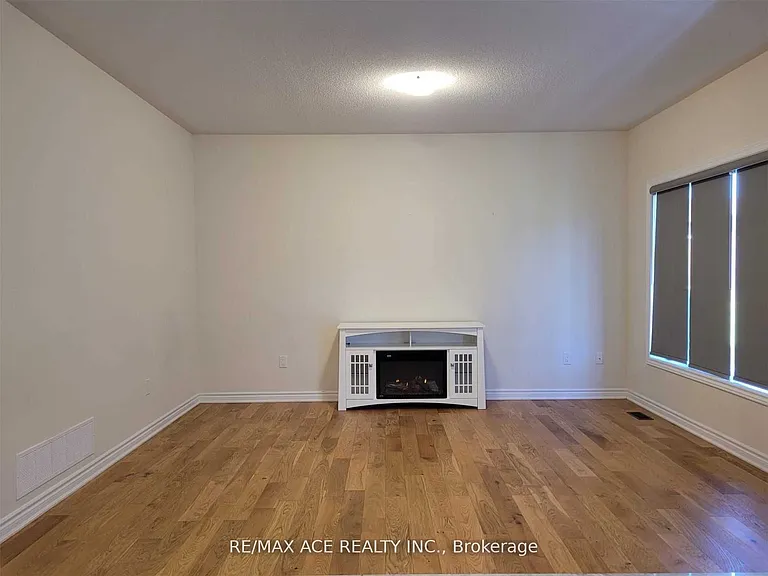 34 Furniss St — Photo 5