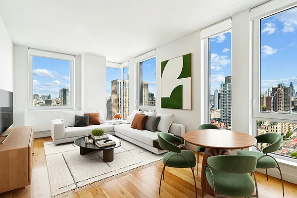 Rented by Greystar | media 24