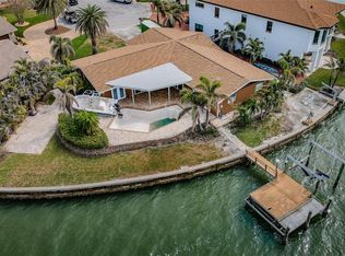 11697 Grove St, Seminole, FL 33772