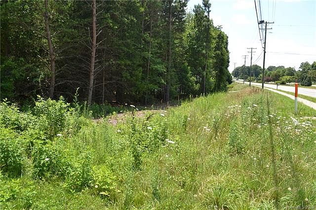 2nd image of 1333 Brawley School Rd
