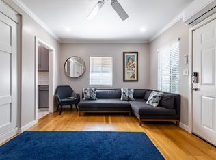 10943 Hesby St APT 1, North Hollywood, CA 91601