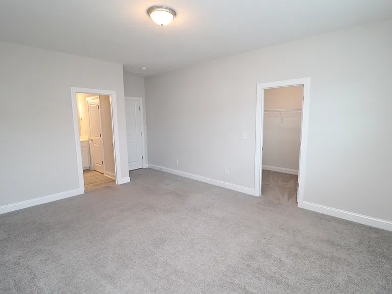 2936 Baronial St — Photo 50