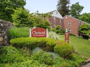 10 Clarmore Dr APT 1A, Norwalk, CT 06850