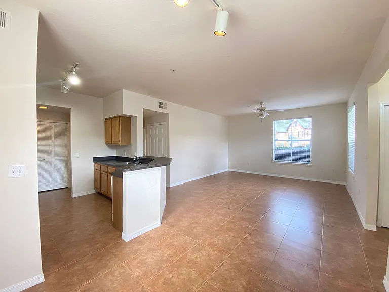 6025 Westgate Dr #2512 — Photo 17