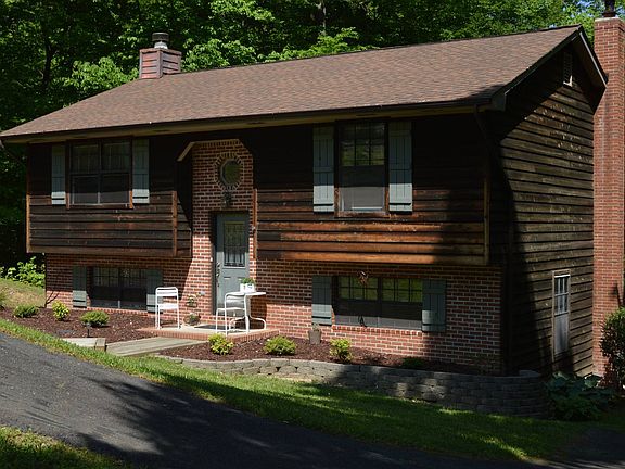 2nd image of 4 Kelly Ct