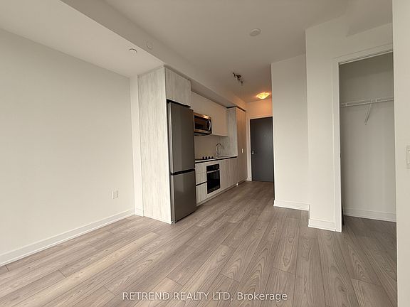 3rd image of 5858 Yonge St #2501