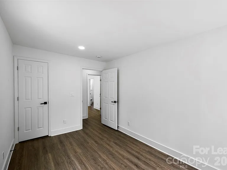 2942 Reid Ave — Photo 20