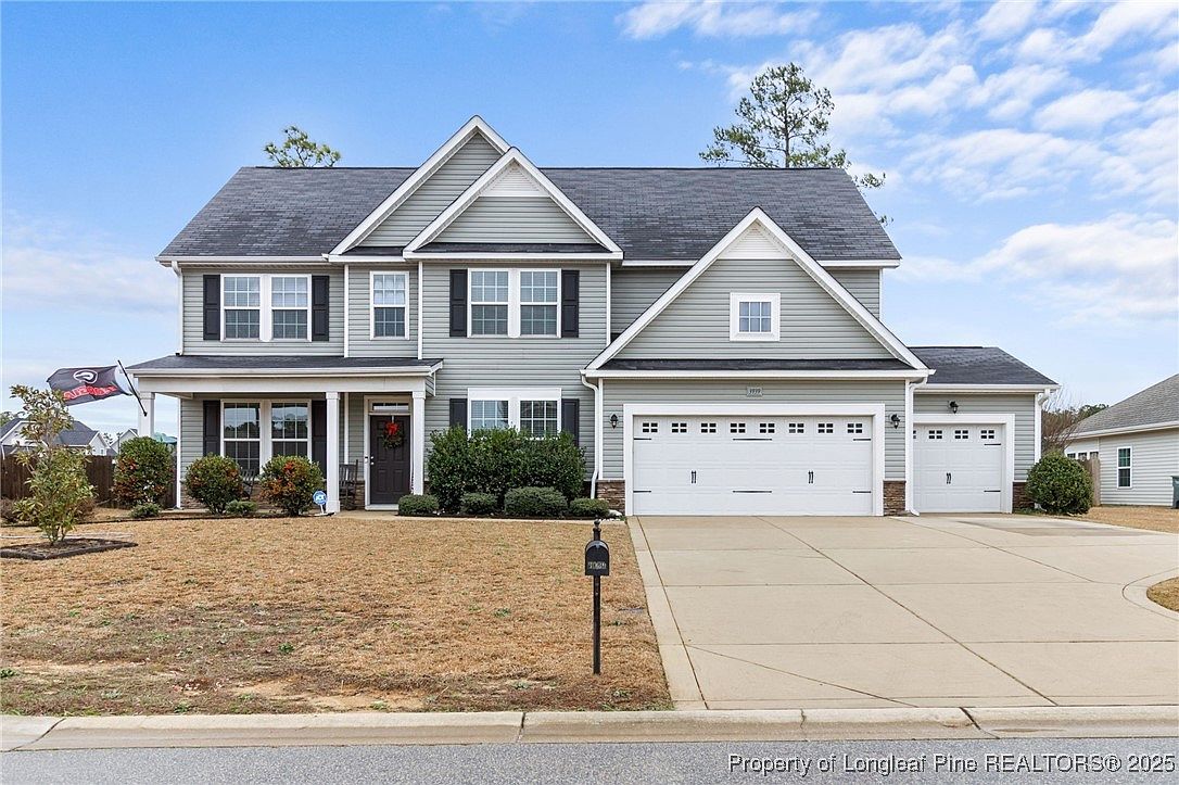 3939 Standardbred Dr, Hope Mills, NC 28348 | Zillow