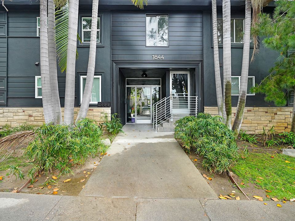1st image of 1844-1850 N Harvard Blvd #A19
