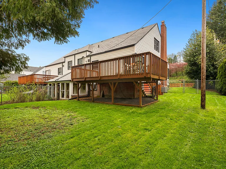 1406 NE 6th Ave — Photo 20