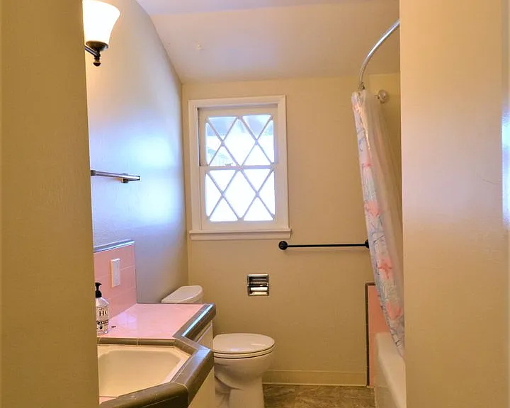 240 Encinal Dr — Photo 17