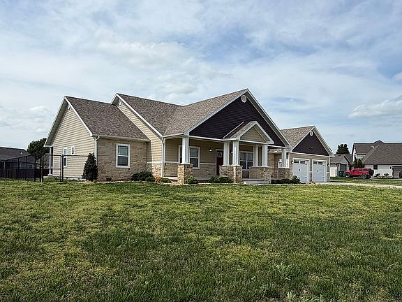 4th image of 118 Vals Ln