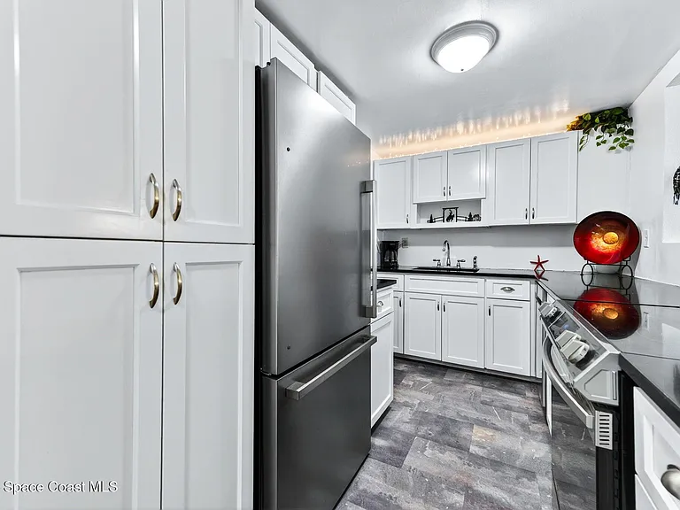 55 Sea Park Blvd #415 — Photo 8