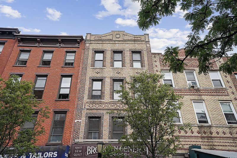 1st image of 126 Union St #3