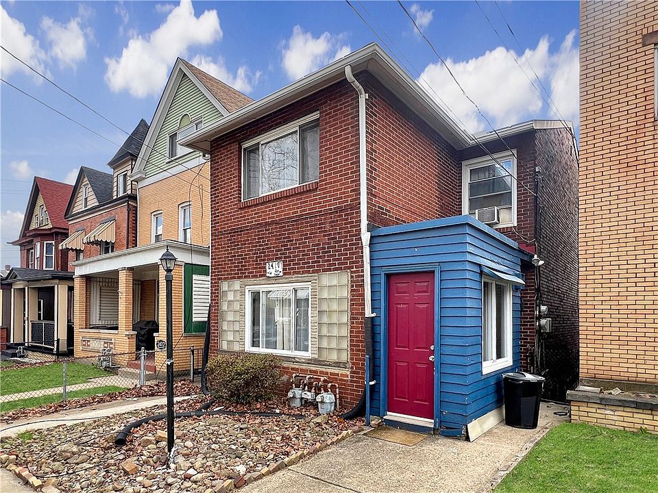 1st image of 2410 Woodstock Ave