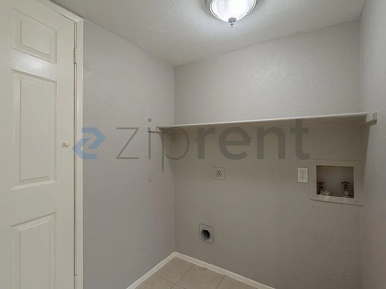24022 Four Sixes Ln — Photo 18