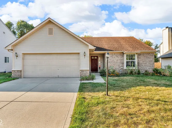 611 E Pine Ridge Dr, Westfield, IN 46074