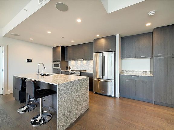 5th image of 1191 Sunset Dr #2504