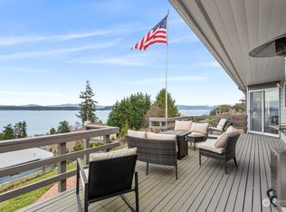 585 Birch St, Oak Harbor, WA 98277