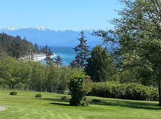 4690 Otter Point Pl, Capital, BC V9Z0K6