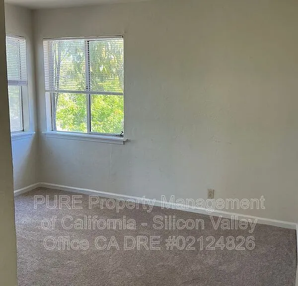 79 N 10th St #1 — Photo 12
