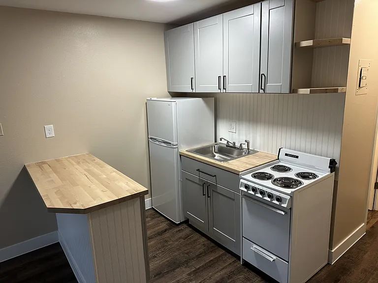 1714 Stover St #2E — Photo 3