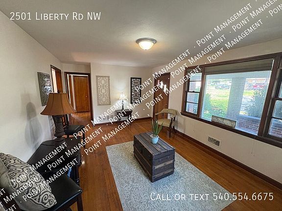 3rd image of 2501 Liberty Rd NW
