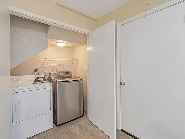 415 Camille Cir #14 — Photo 22