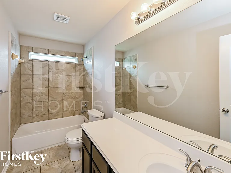 8110 Oahu Ct — Photo 14
