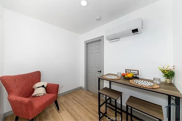 1 bed, 274 sqft, $1,840 — Photo 3