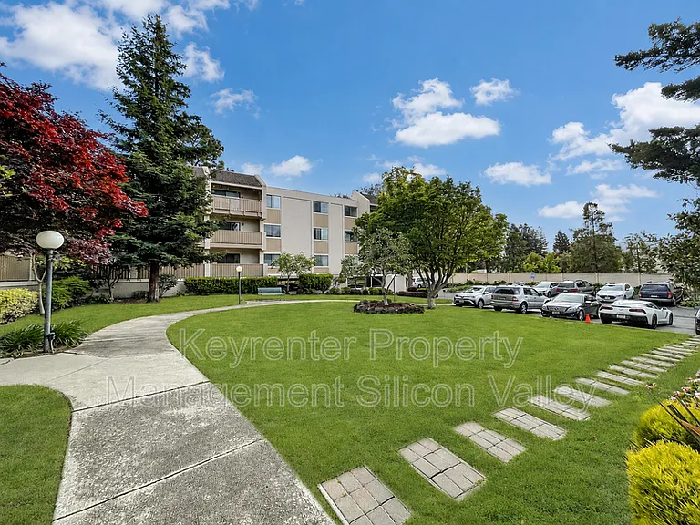 400 Ortega Ave #211 — Photo 14