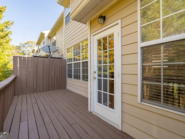 4674 Creekside Villas Way SE — Photo 31
