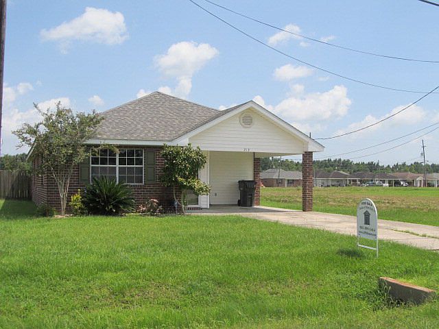 1st image of 313 Camille Dr
