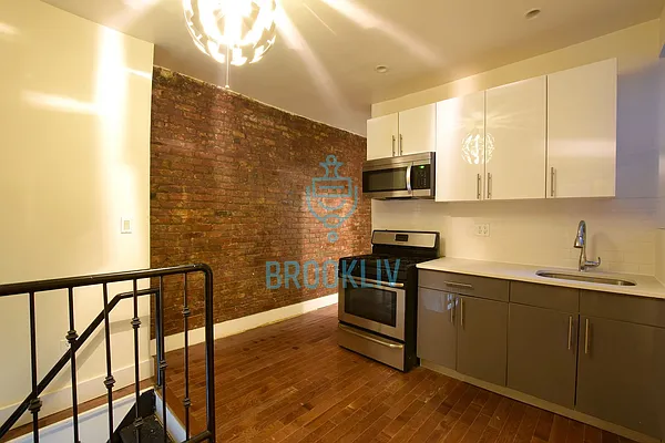 Rented by null | media 2